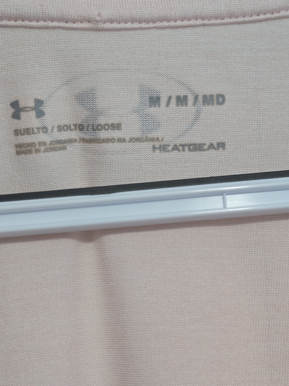 Under Armour HeatGear V-Neck T-Shirt Pink Medium Loose Fit Athletic Top - Picture 2 of 6